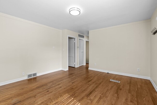 Building Photo - 3203 Goodrich St