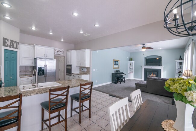 Building Photo - 1440 Satterfield Dr