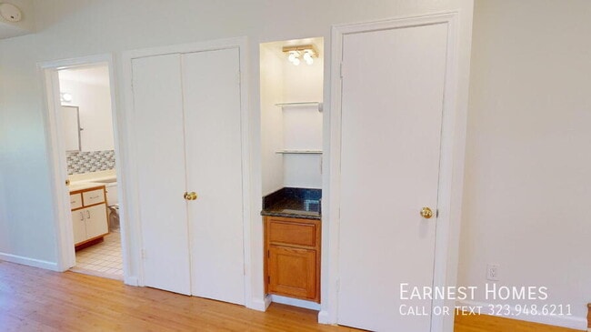 Building Photo - 2540 S Centinela Ave