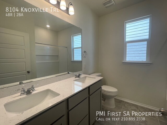 Foto del edificio - 8104 Knoxville Trl