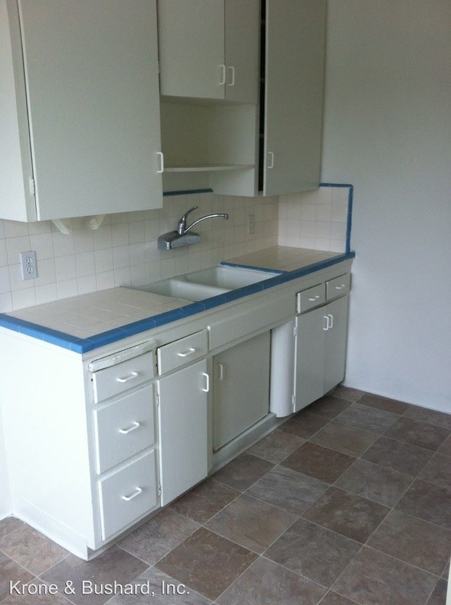 Foto del edificio - 5102 Muir Ave
