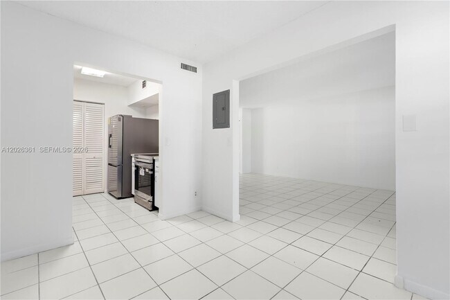 Foto del edificio - 500 NE 2nd St