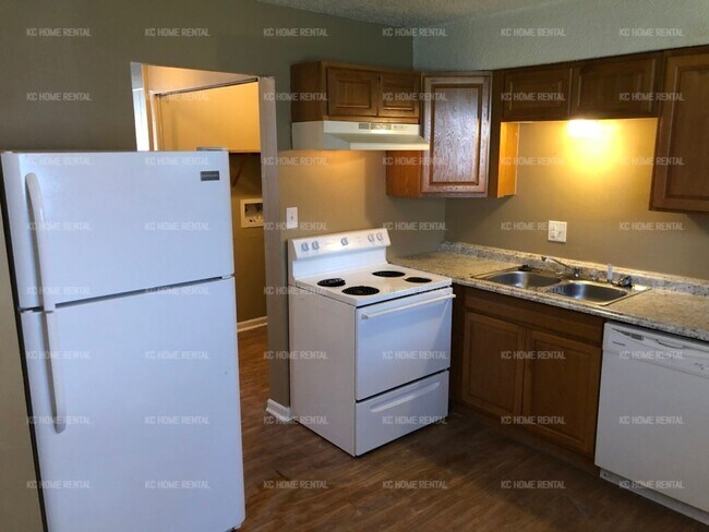 Foto del edificio - Cozy 2 bed apt unit in Raytown!