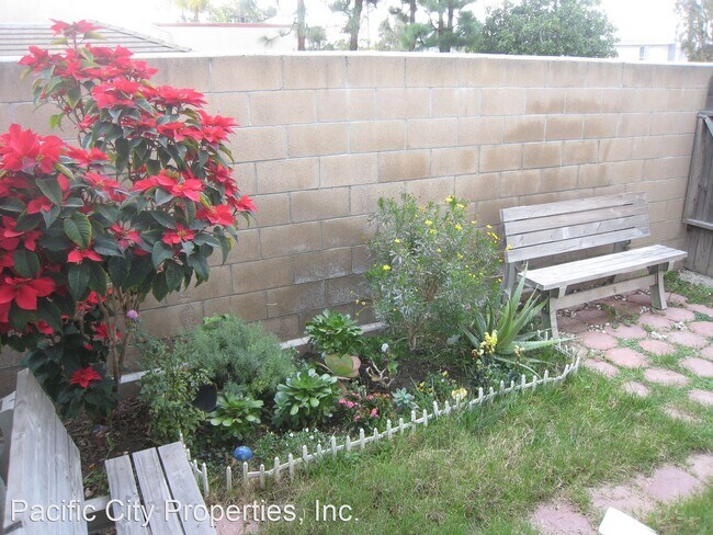 Foto del edificio - 9522-9528 Walker St