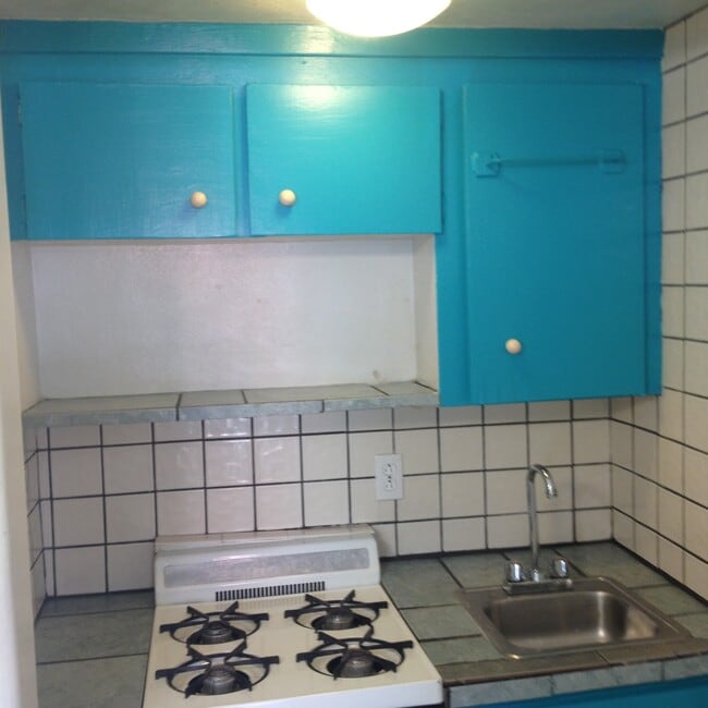 123 Congress Ave Unit 2, Daytona Beach, FL 32114 Apartments in