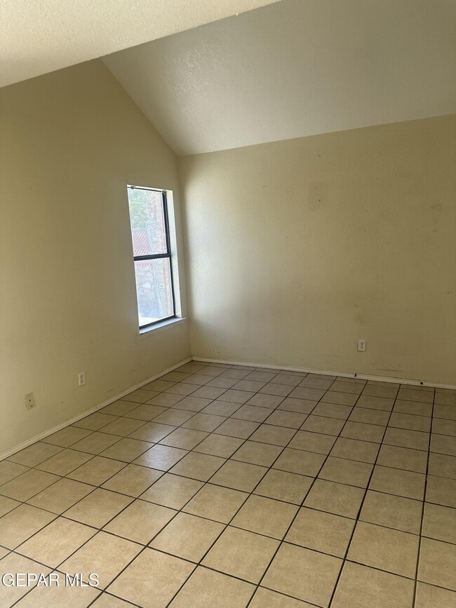 Building Photo - 11857 Priscilla Cir