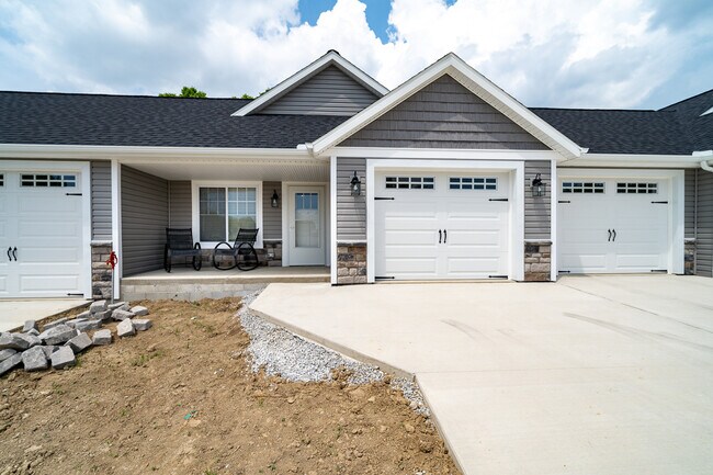 Foto del edificio - 108 Eastown Dr