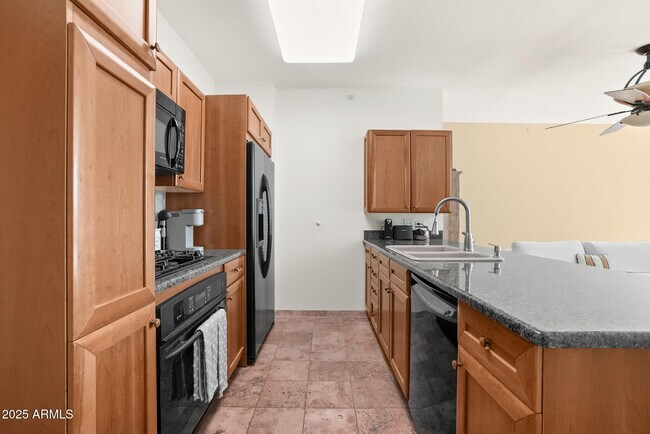 Foto del edificio - 4808 N 24th St