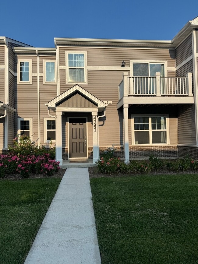Building Photo - 4347 Chelsea Mnr Cir