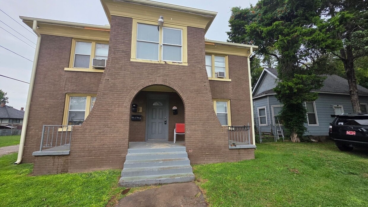 Photo - 815 N Brauer Avenue