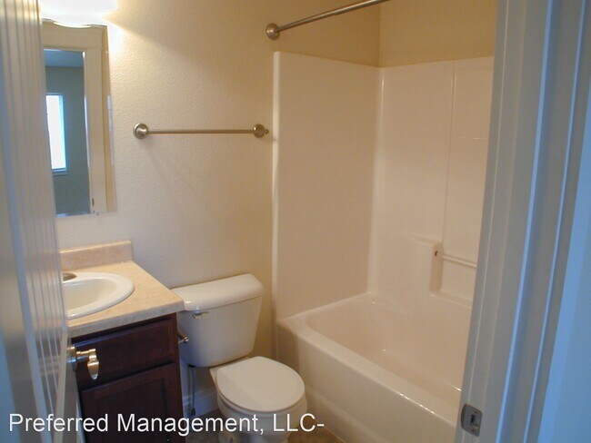 Building Photo - 110 Montalto Dr