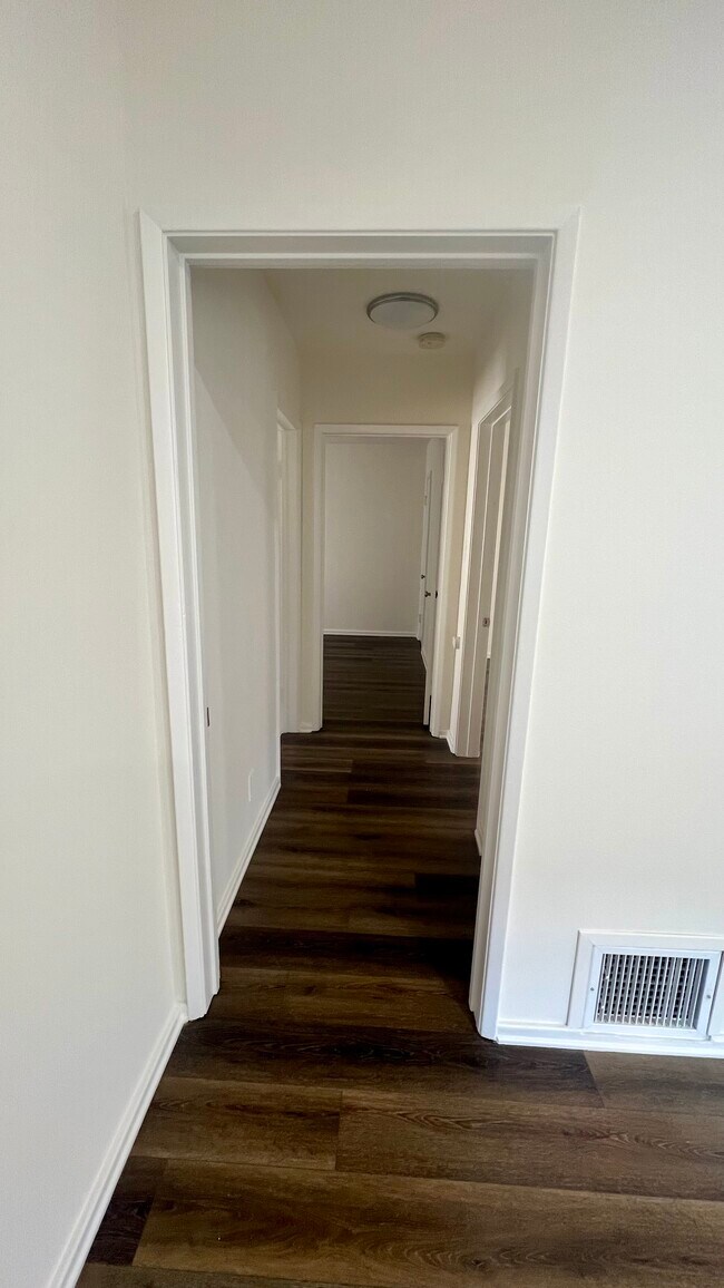 Foto del edificio - 808 Alandele Ave