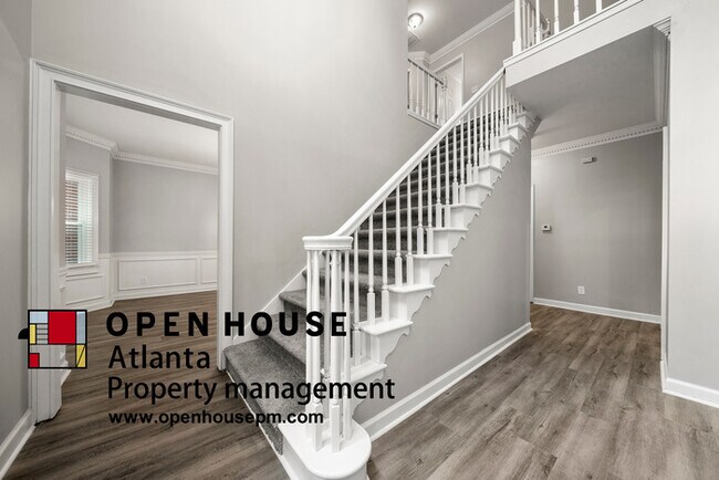 Foto del edificio - 220 Westwood Dr NW, Marietta