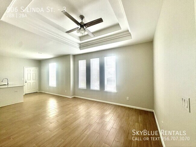 Foto del edificio - 806 S Linda St