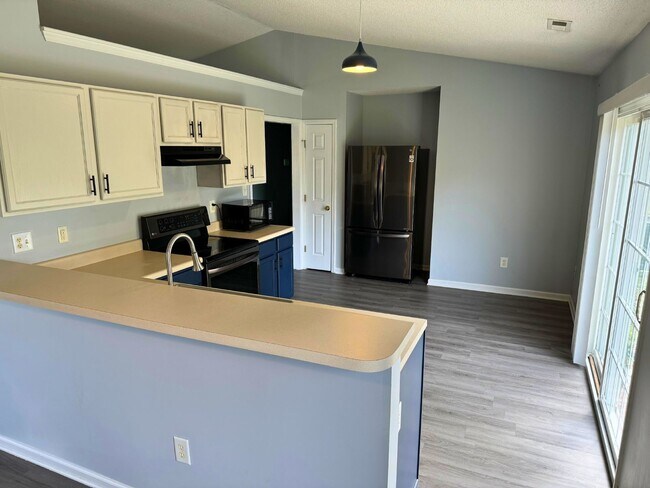 Foto del edificio - 216 Snowden Court, Richlands, NC 28574