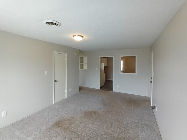 Building Photo - 625 Old Humboldt Rd