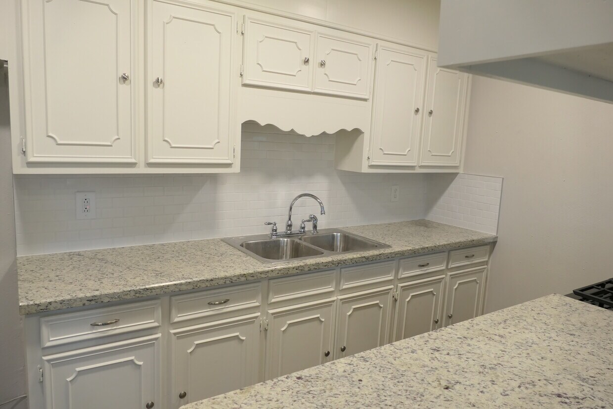 2185 Bourbon St, Beaumont, TX 77705 House Rental in Beaumont, TX