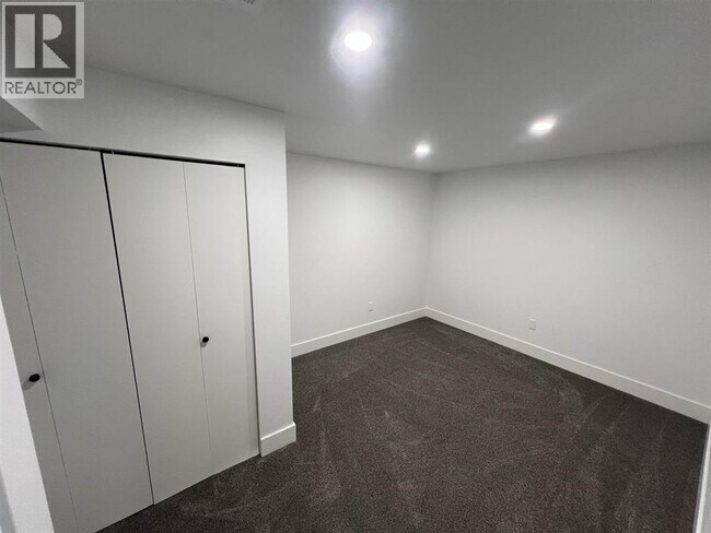 Building Photo - 23007 Reid Ave