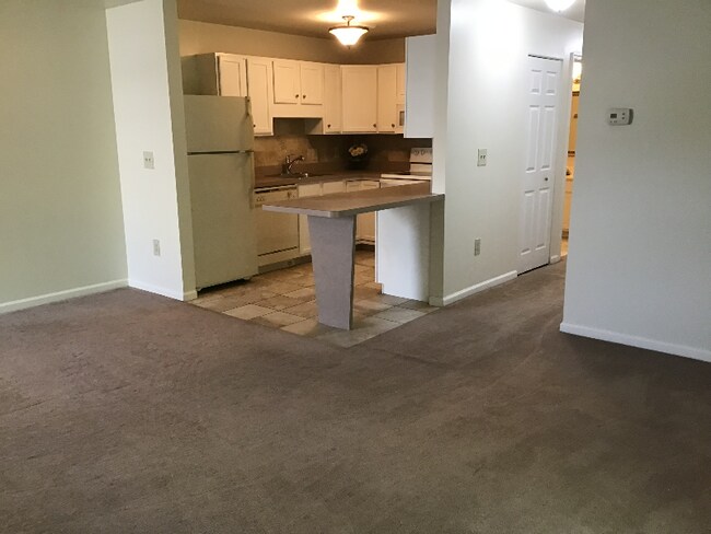 Foto del edificio - 606 Horseshoe Dr