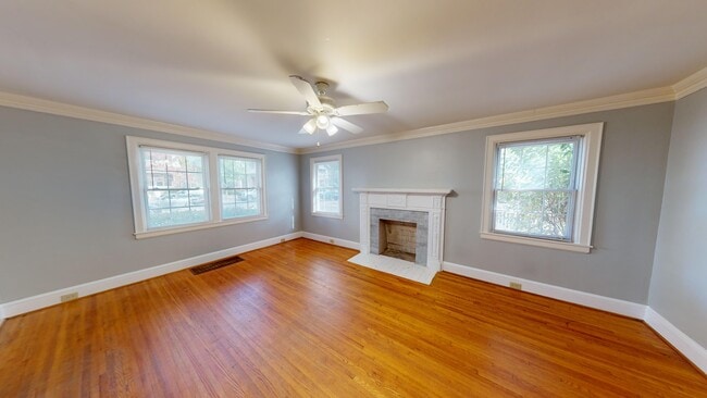 Building Photo - 2138 McClintock Rd
