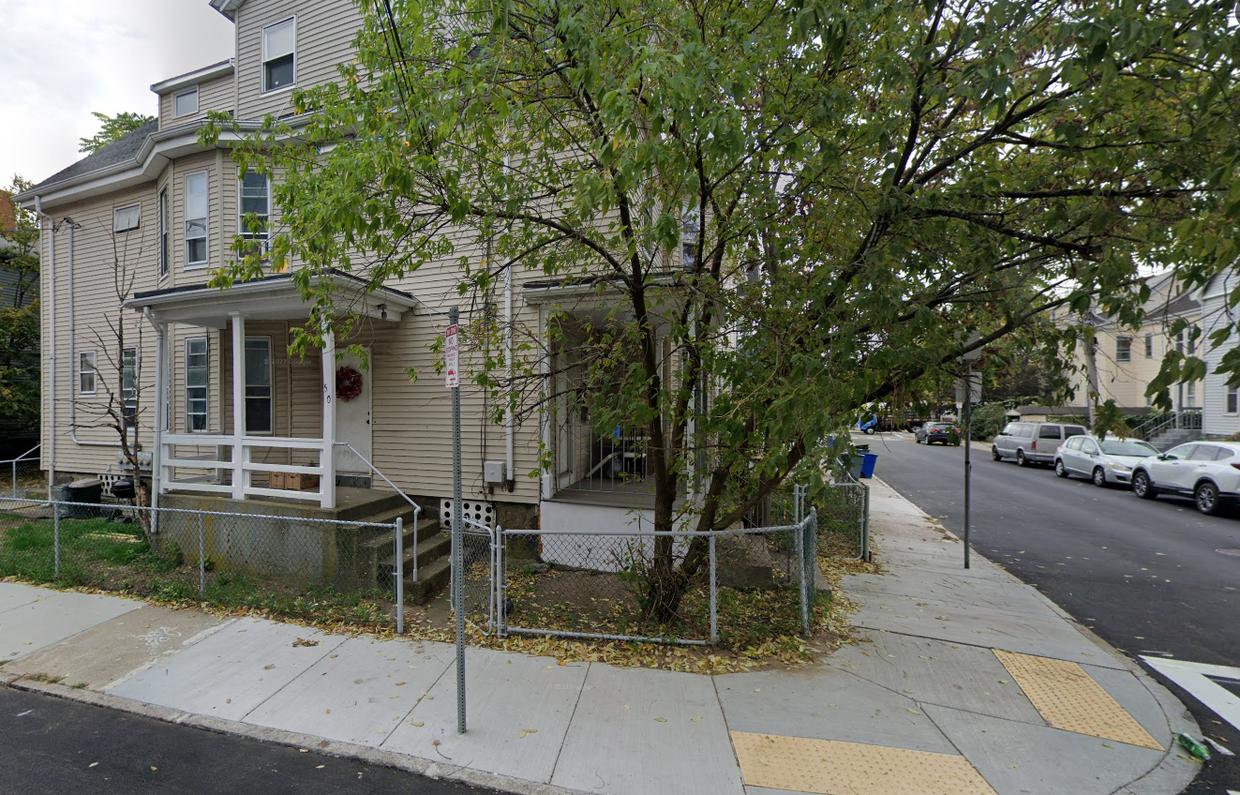 Primary Photo - 50-56 Burnett St