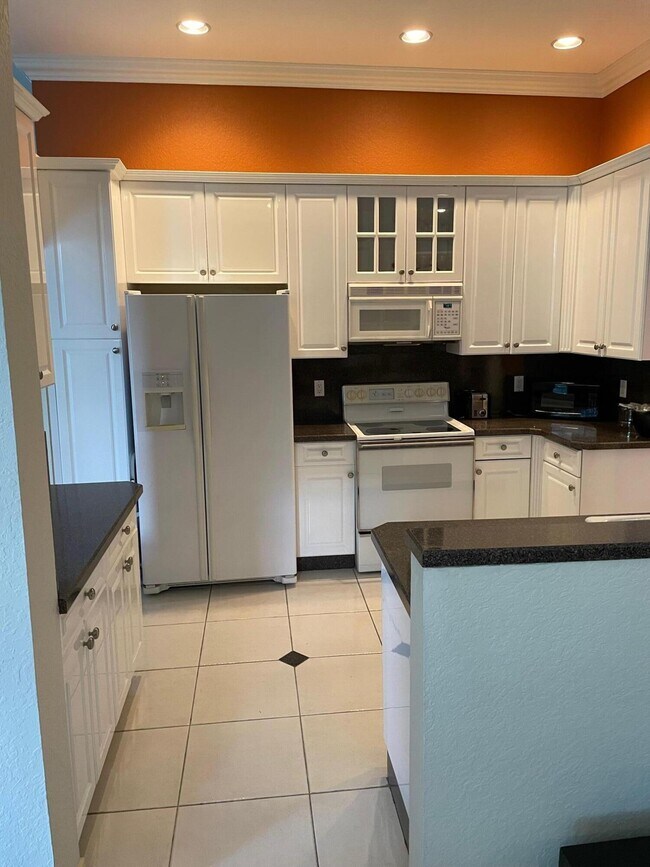 Building Photo - 23269 Alora Dr