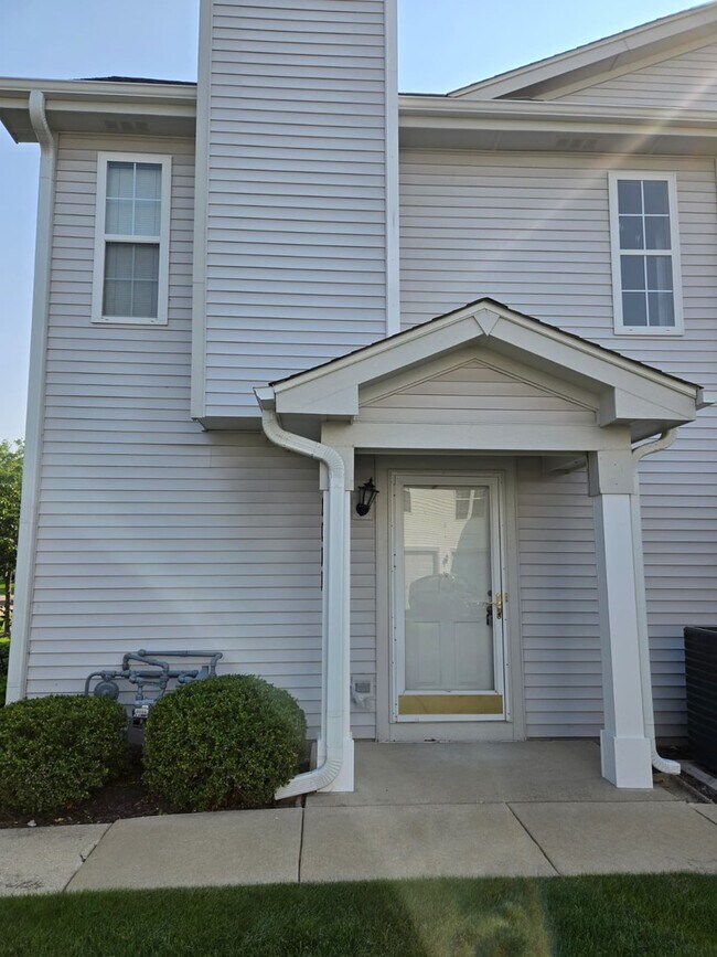Foto del edificio - 2544 Dickens Dr