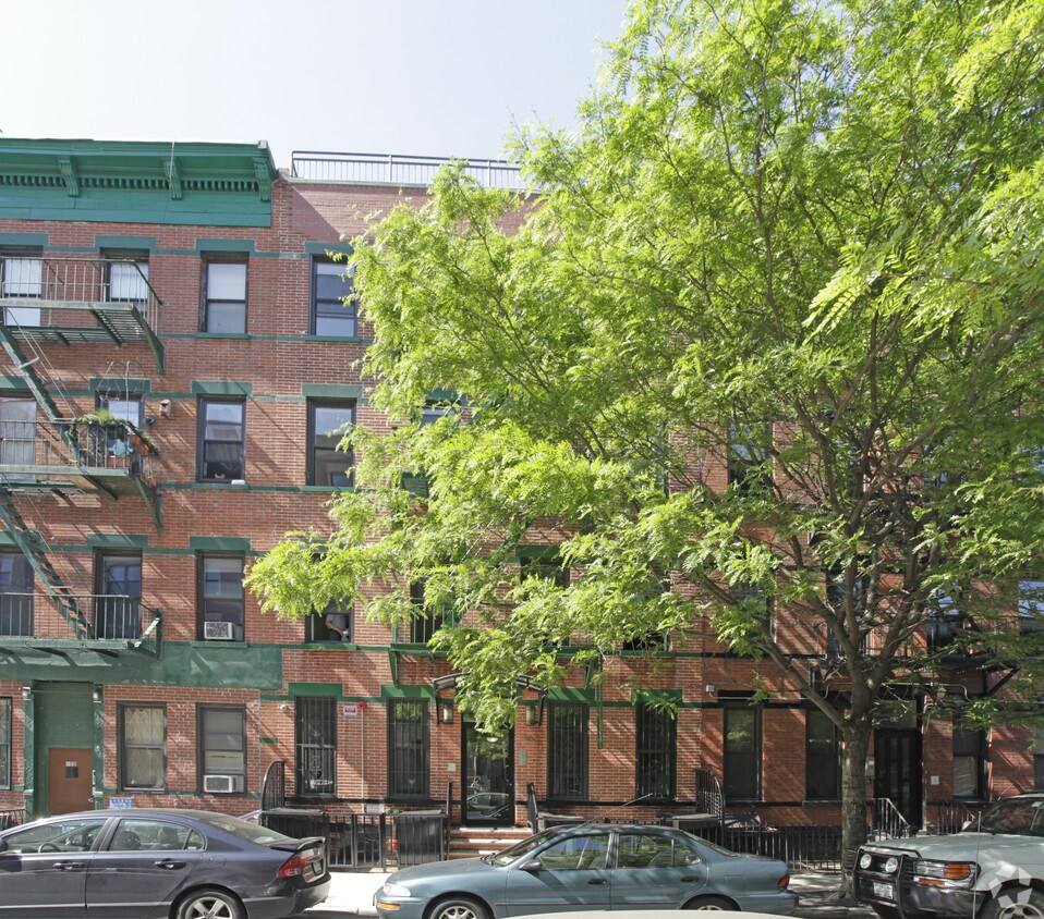 Building Photo - 100 Baltic St. 8