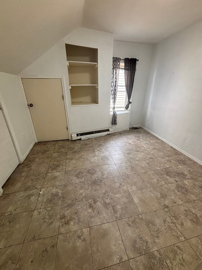 Foto del edificio - 602 E 33rd St