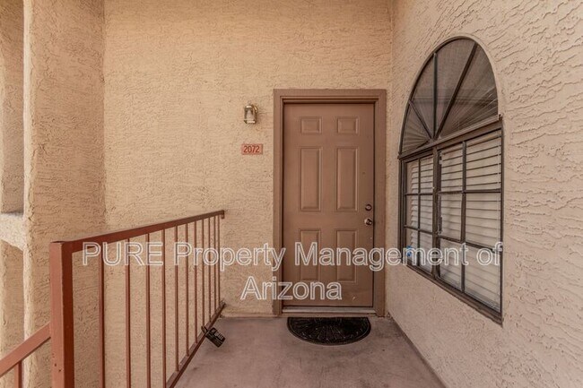 Foto del edificio - 930 N Mesa Dr