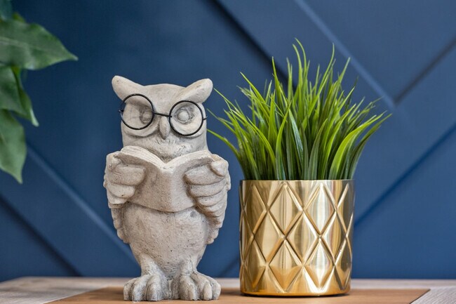 Building Photo - 7916-7936 36 Ave NW