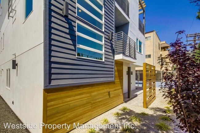 Building Photo - 6546 La Mirada Ave