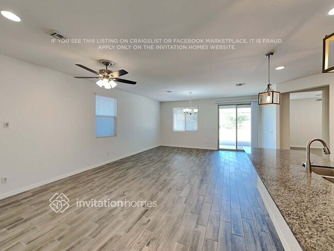 Building Photo - 2210 W Emrie Ave