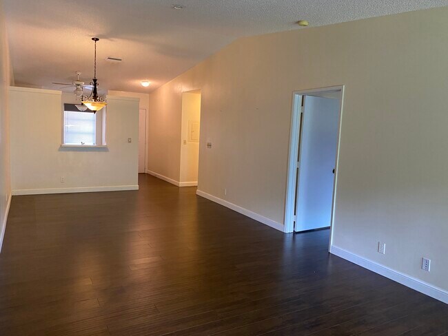 Building Photo - 18595 Egret Way