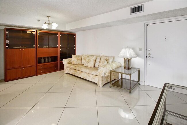 Foto del edificio - 290 174th St St