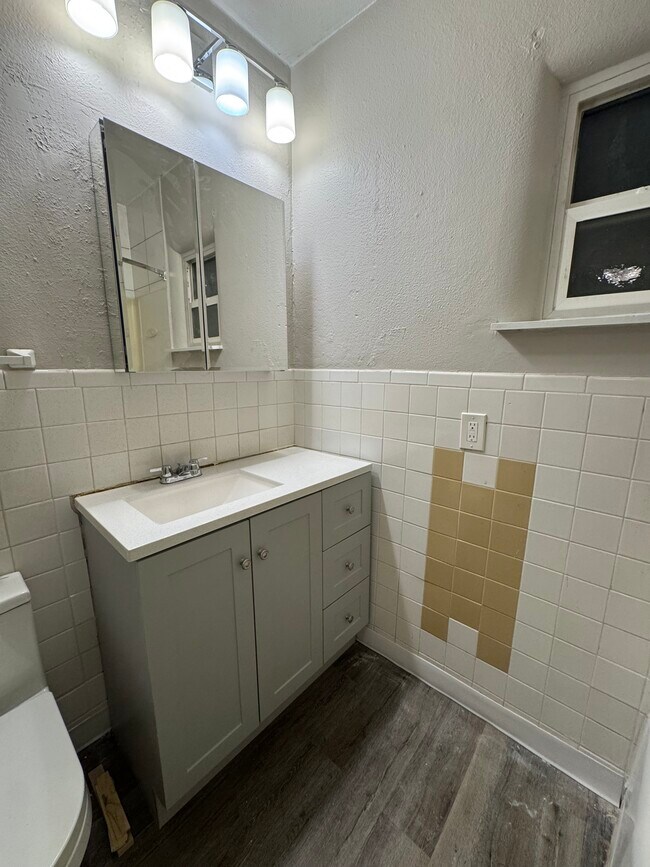 Foto del edificio - 1383 W Gill Pl