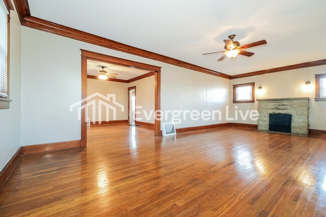 Building Photo - 1420 S 33 St