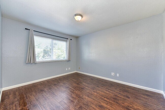 Foto del edificio - 7965 Arcade Lake Ln