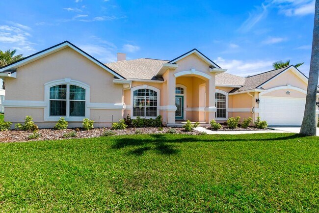 Building Photo - 200 Islamarada Ct