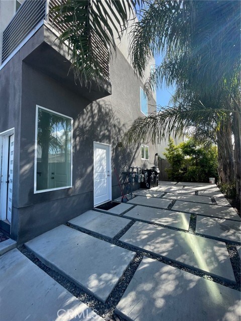 Building Photo - 2652 Hauser Blvd
