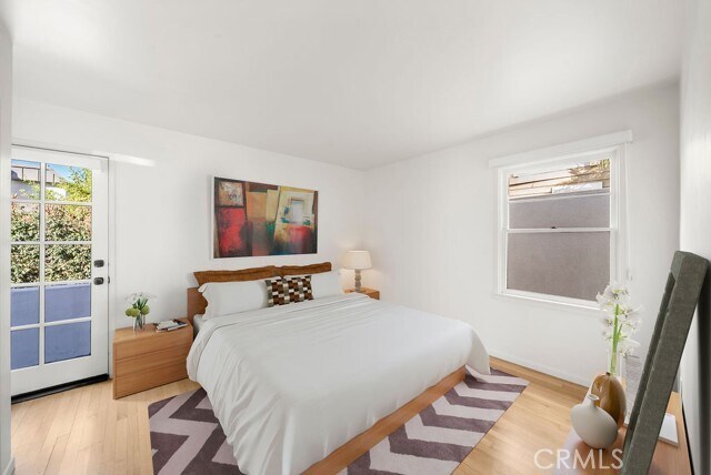 Foto del edificio - 170 McAulay Pl