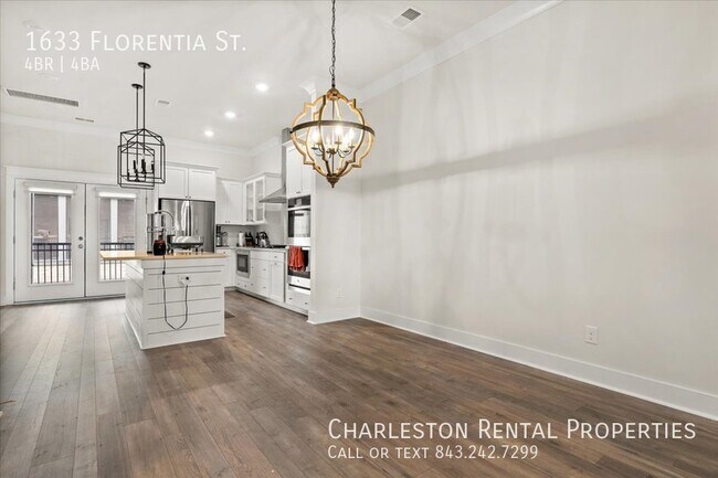 Photo - 1633 Florentia St Townhome