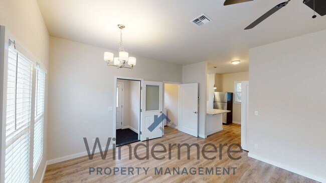Foto del edificio - 1322 E Alder St