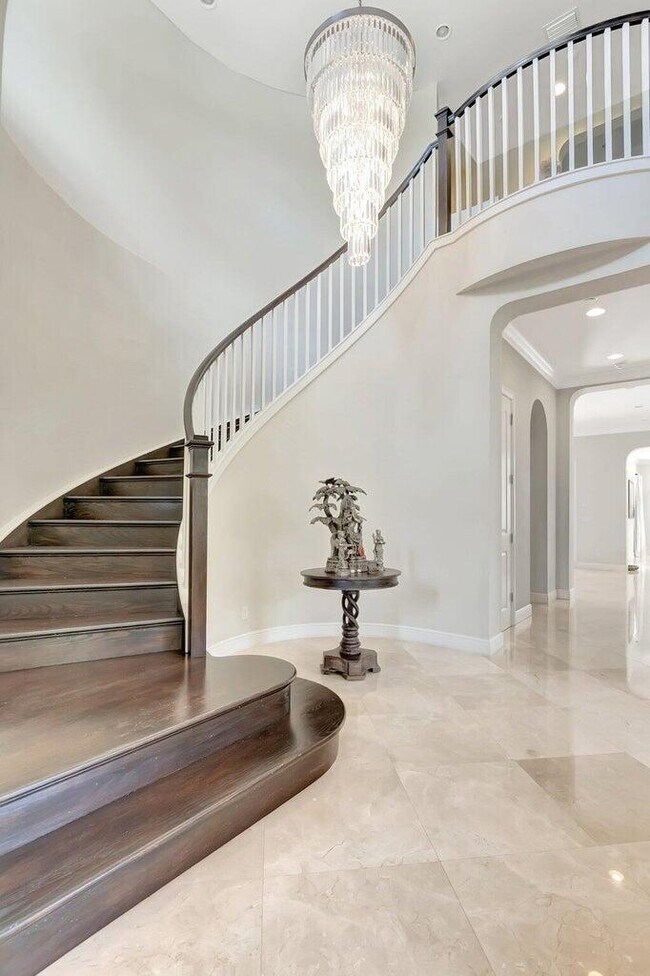 Foto del edificio - 17710 Cadena Dr