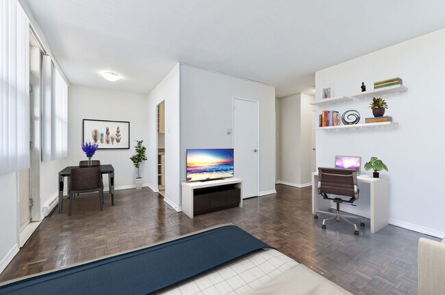 Photo du bâtiment - Davisville Tower