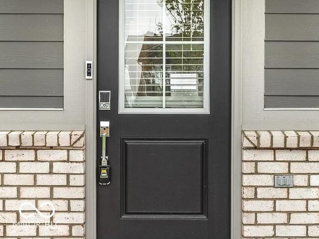 Foto del edificio - 6711 Willow Wy