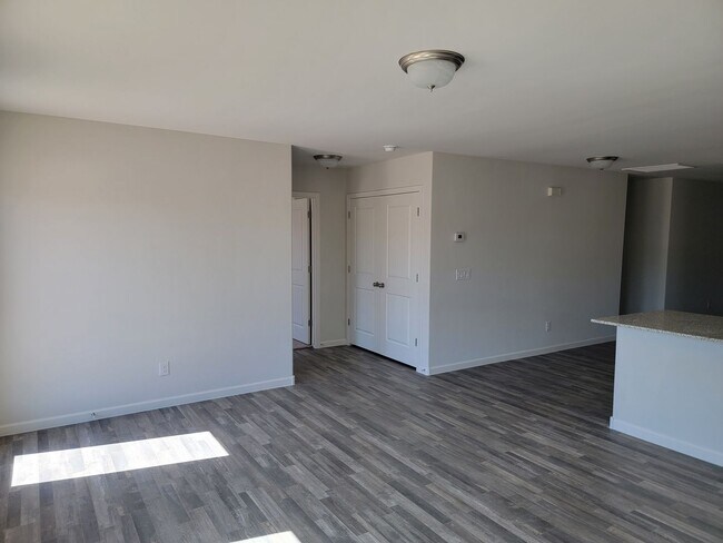 Foto del edificio - 4 Bedroom House in Bullhead City