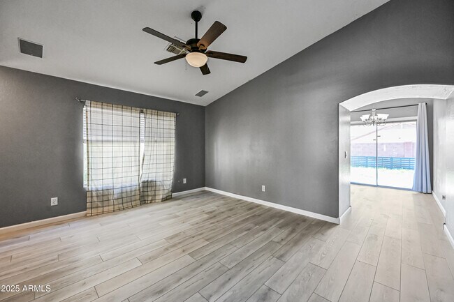 Building Photo - 12021 W Columbine Dr