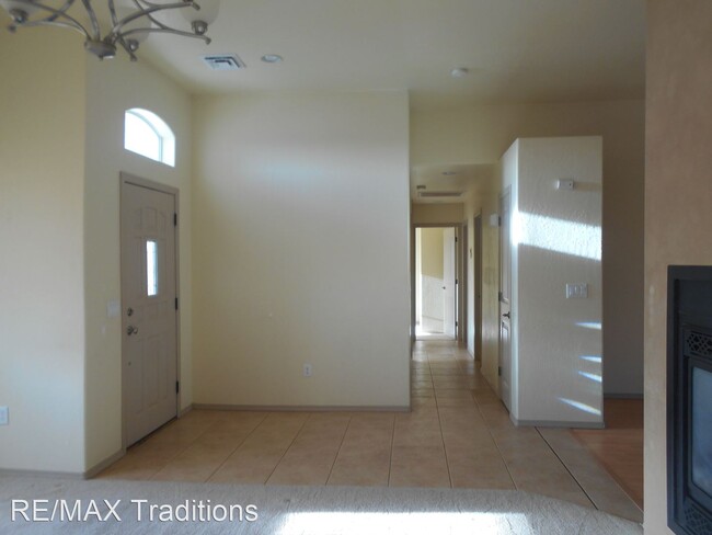 Building Photo - 3 br, 2 bath House - 1606 W. 7th South