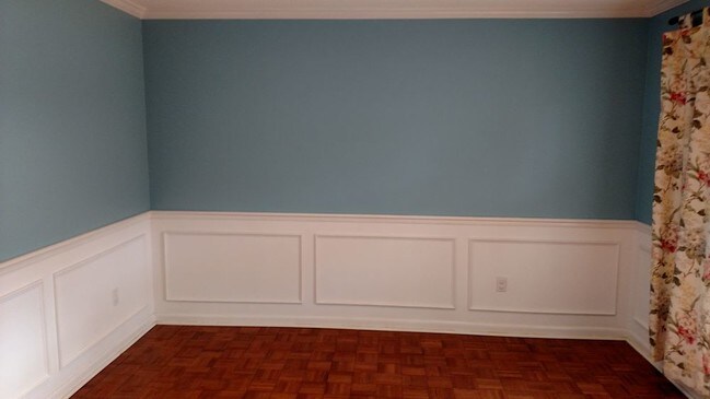 Foto del edificio - Oakcrest beauty --LEASE PENDING